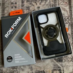 Rok Form iPhone 13 case